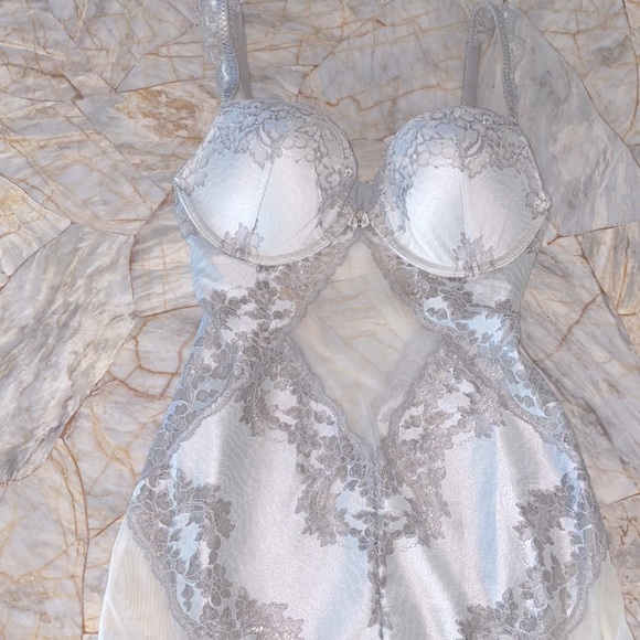 34B Stunning Floral Lace Mesh Bodysuit Teddy Corset Holiday Collection Rare - Picture 5 of 14